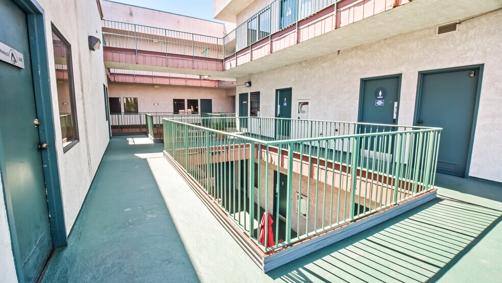 More Photos Of 5500 Atherton St, Long Beach Medical For Lease