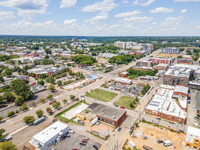 More Photos Of 101 E 7th St, Richmond Warehouse For Sale