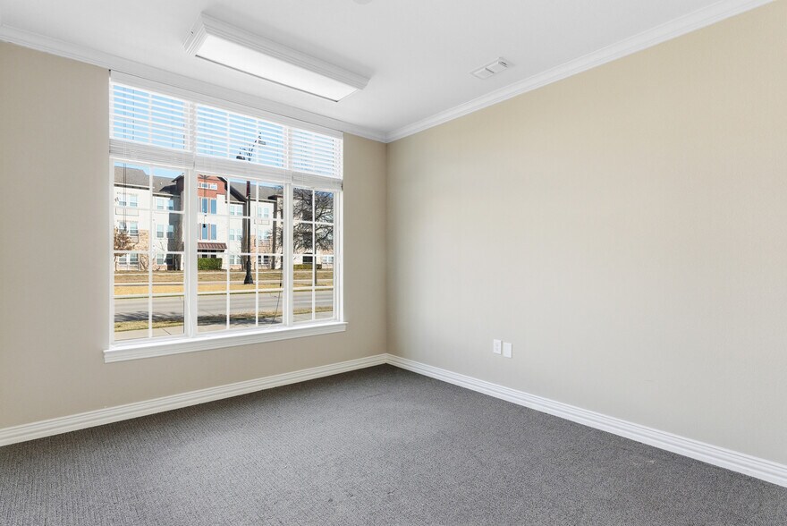 More Photos Of 8951 Collin McKinney Pky, McKinney Unknown For Lease