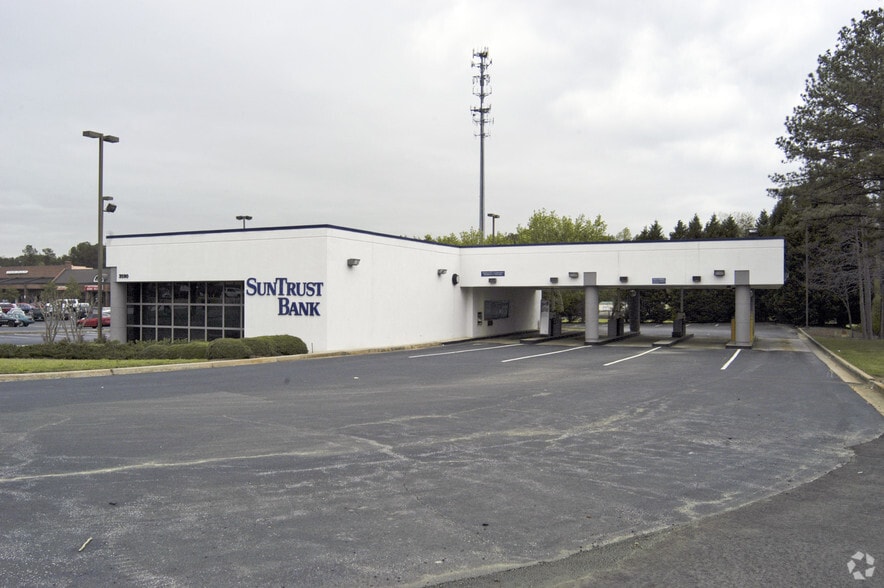 More Photos Of 3590 Highway 20 SE, Conyers Bank For Lease