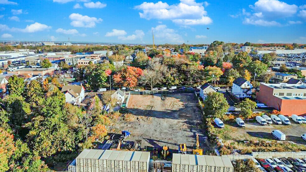 More Photos Of 62 Androvette St, Staten Island Land For Sale