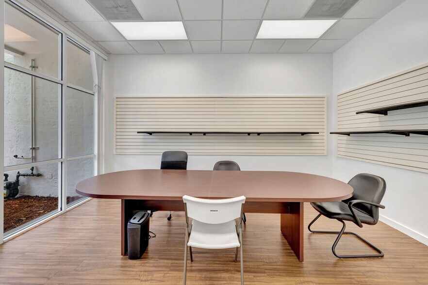 More Photos Of 2122 Blount Rd, Pompano Beach Warehouse For Lease