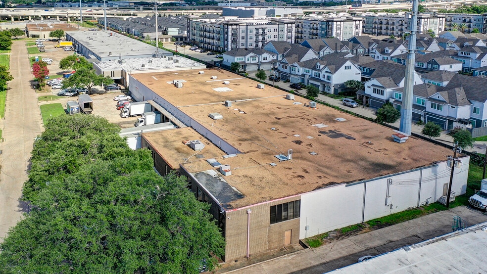 More Photos Of 7200 Wynnpark Dr, Houston Warehouse For Sale