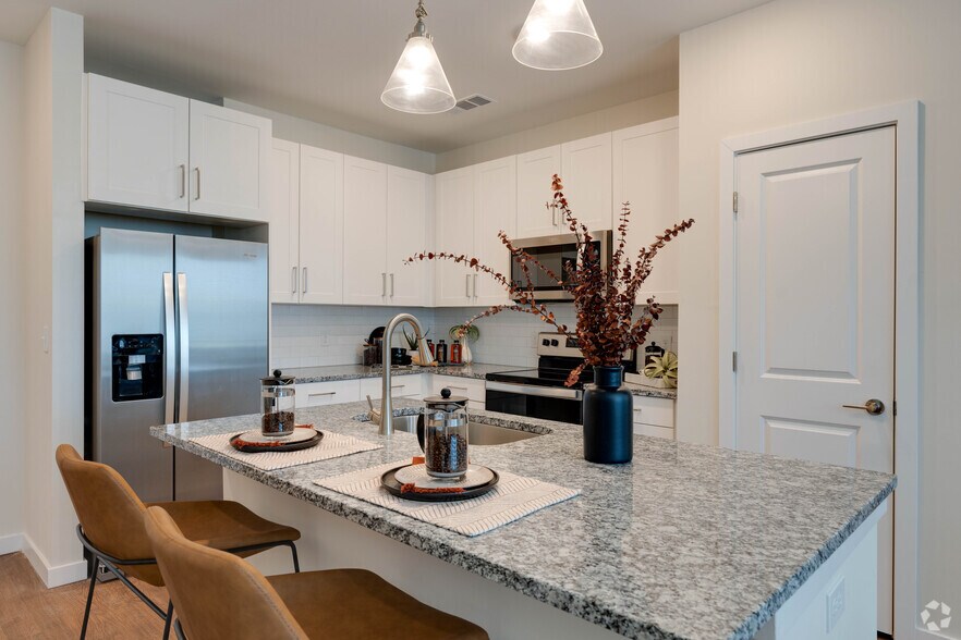 More Photos Of 1300 Hendricks Ave, Jacksonville Apartments For Lease