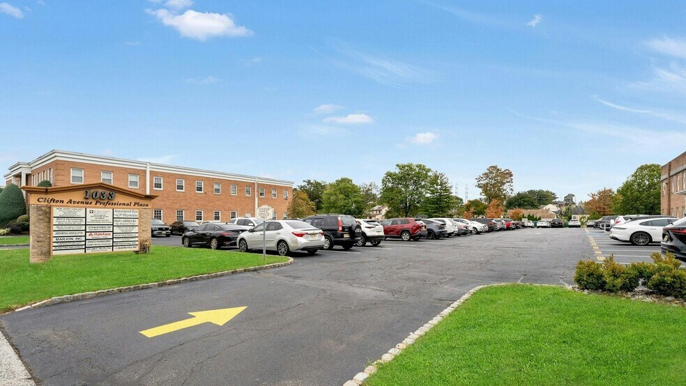 More Photos Of 1033 Clifton Ave, Clifton Medical For Sale