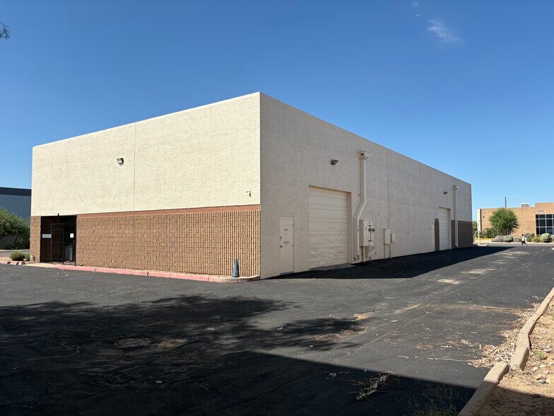 More Photos Of 4653 S 33rd St, Phoenix Warehouse For Sale
