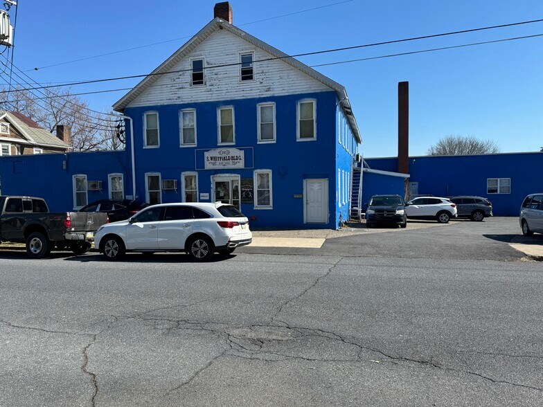 More Photos Of 181 S Whitfield St, Nazareth Office Residential For Sale