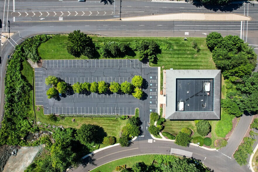 More Photos Of 1100 Northbrook Dr, Trevose Office For Lease