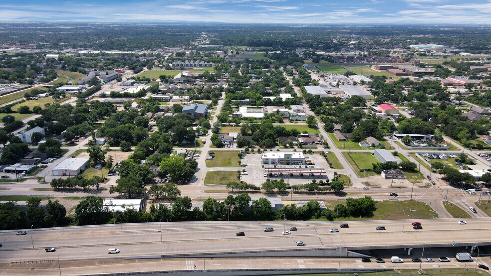 More Photos Of 12024 Alief Clodine Rd, Houston Light Distribution For Sale