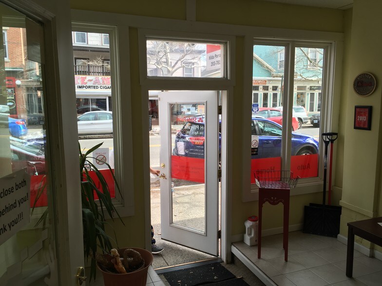 More Photos Of 966 State St, New Haven Storefront Retail Residential For Lease