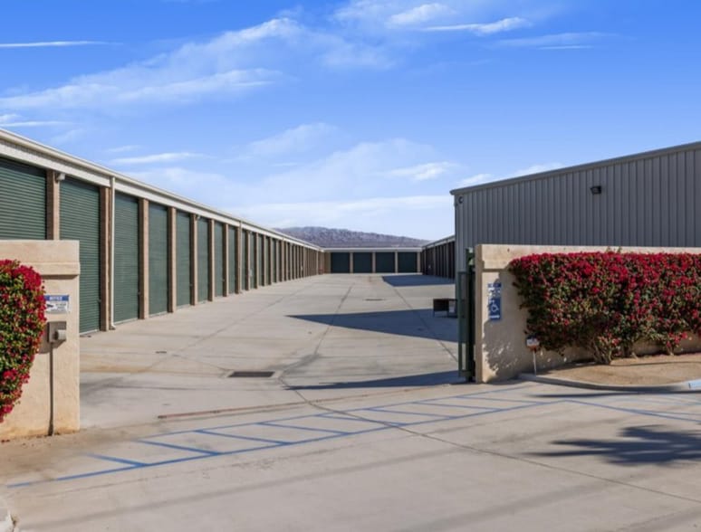 More Photos Of 84350 Cabazon Rd, Indio Self Storage For Lease