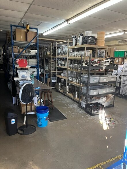 More Photos Of 1237 Strickland Rd, Roswell Light Distribution For Lease