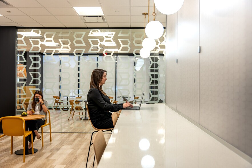 More Photos Of 6565 West Loop South, Bellaire Medical For Lease