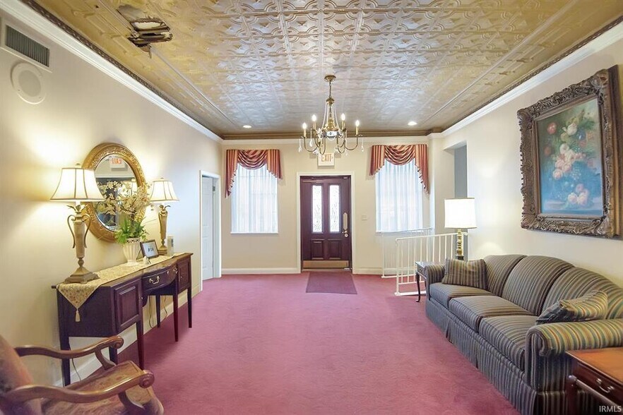 More Photos Of 505 Main St, Vincennes Office Residential For Sale