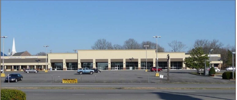 Primary Photo Of 942 Brindlee Mountain Pky, Arab General Retail For Lease