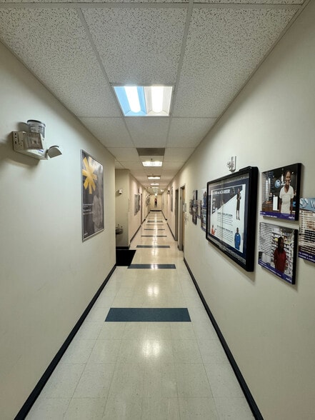 More Photos Of 2140 S Cobb Dr, Smyrna Office For Lease