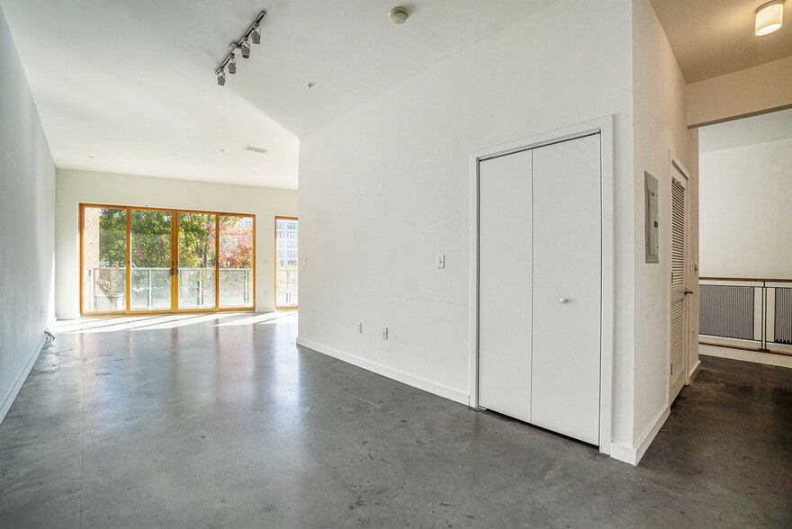 More Photos Of 311 Nelson St SW, Atlanta Apartments For Sale