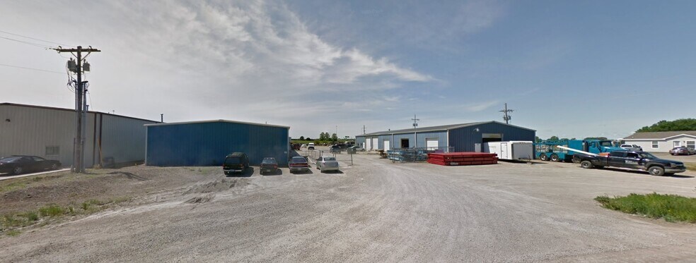 More Photos Of 4145 NW 25th St, Topeka Warehouse For Lease