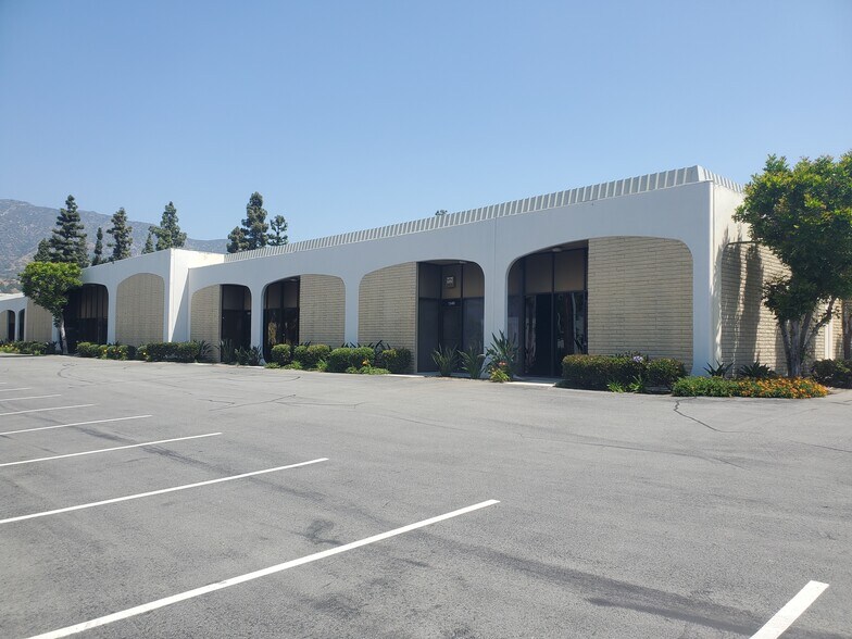 More Photos Of 1504-1544 Highland Ave, Duarte Warehouse For Lease