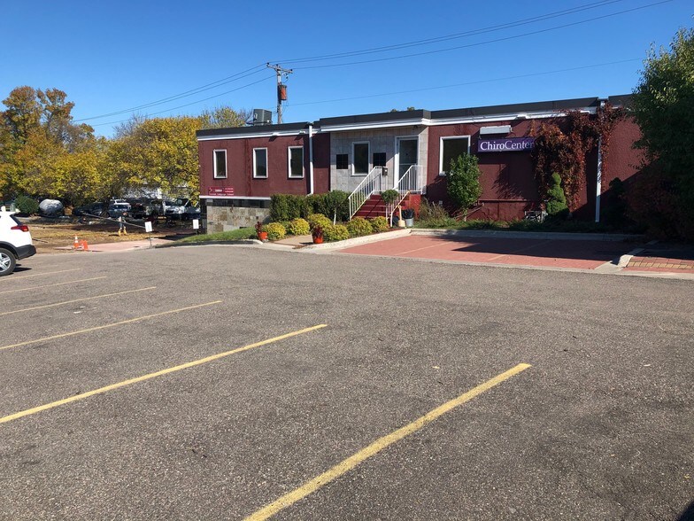 More Photos Of 6480 Wayzata Blvd, Golden Valley Freestanding For Lease