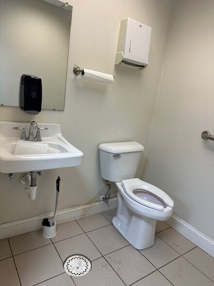 More Photos Of 198 Crowe Ave, Mars Flex For Sale