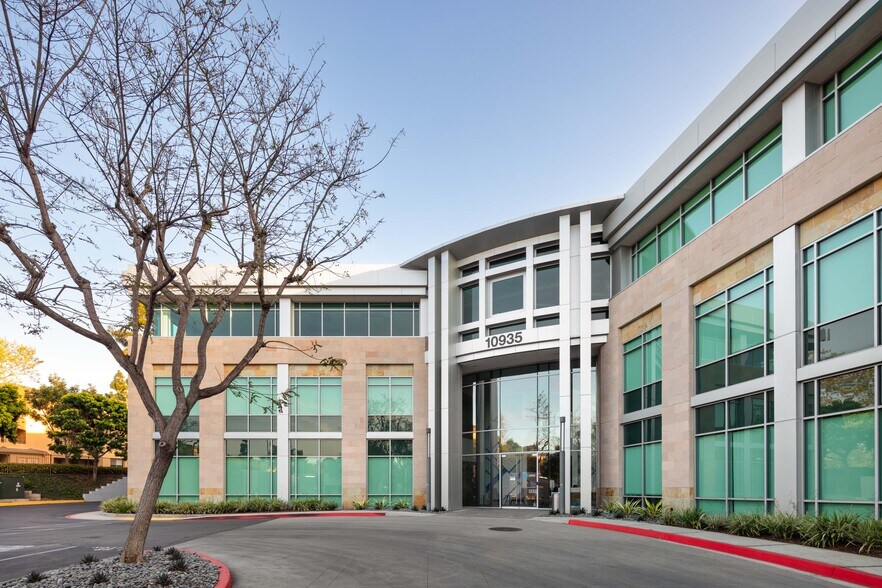 Primary Photo Of 10945 Vista Sorrento Pky, San Diego Unknown For Lease