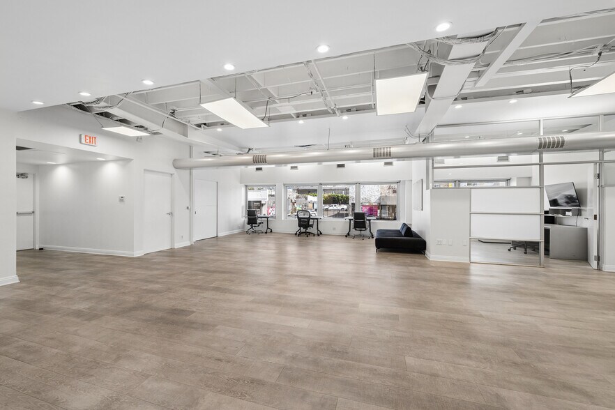 More Photos Of 7966 Beverly Blvd, Los Angeles Loft Creative Space For Lease
