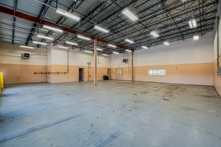 More Photos Of 1053 Harrisburg Pike, Carlisle General Retail For Lease