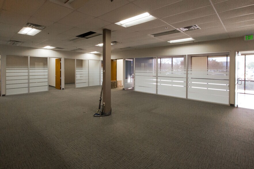 More Photos Of 3501 Del Paso Rd, Sacramento Freestanding For Lease