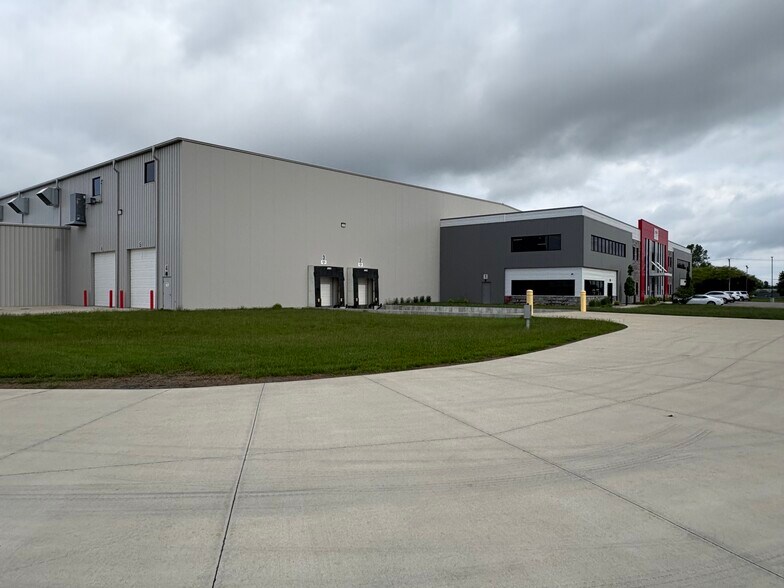 More Photos Of 4401 S Cowan Rd, Muncie Industrial For Sale