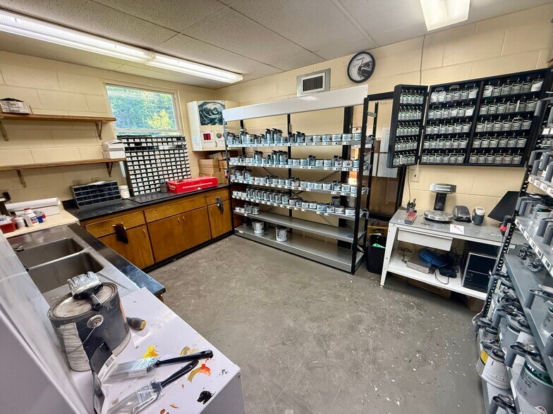 More Photos Of 315 Creamery Rd, South Ryegate Industrial For Sale