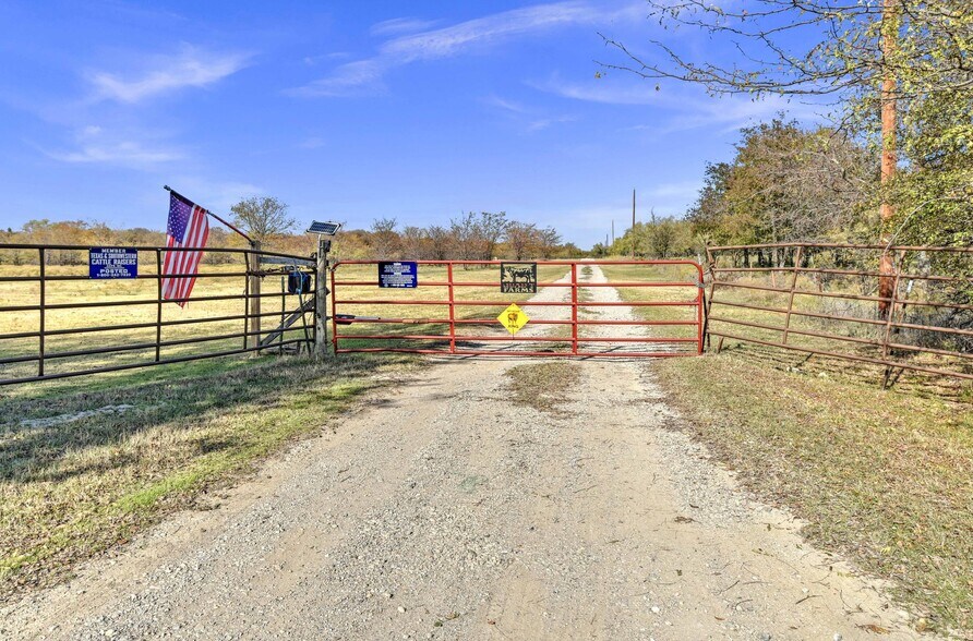 More Photos Of 81ac Shearer Road, Pilot Point Land For Sale