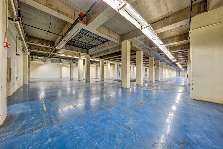 More Photos Of 120 Salem Ave SW, Roanoke Warehouse For Lease