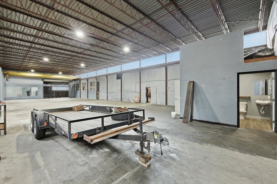 More Photos Of 1020 Wilfred Dr, Orlando Industrial For Sale