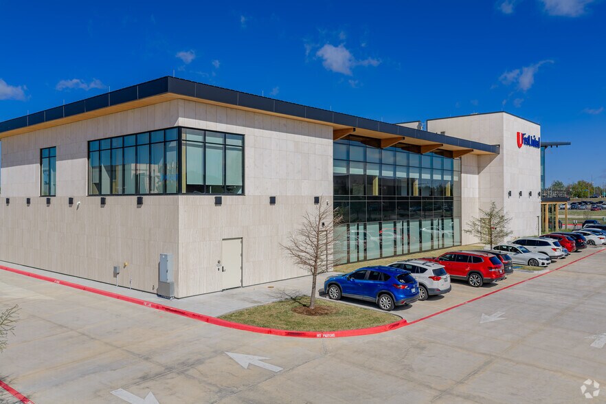 More Photos Of 420 SW 6th St, Moore Office For Lease