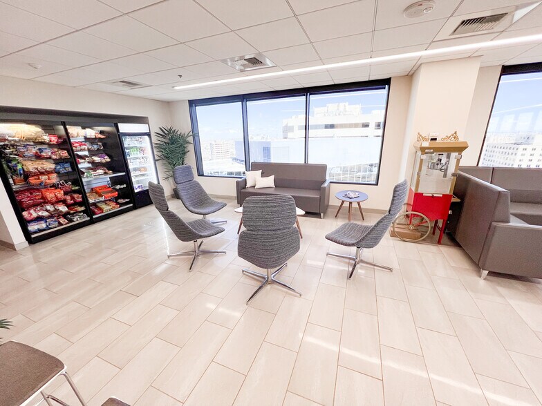 More Photos Of 500 W Illinois Ave, Midland Office For Lease