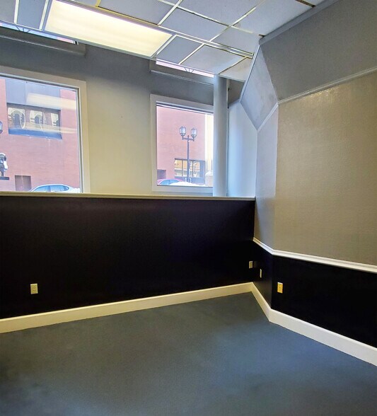 More Photos Of 31 W Superior St, Duluth Office For Lease