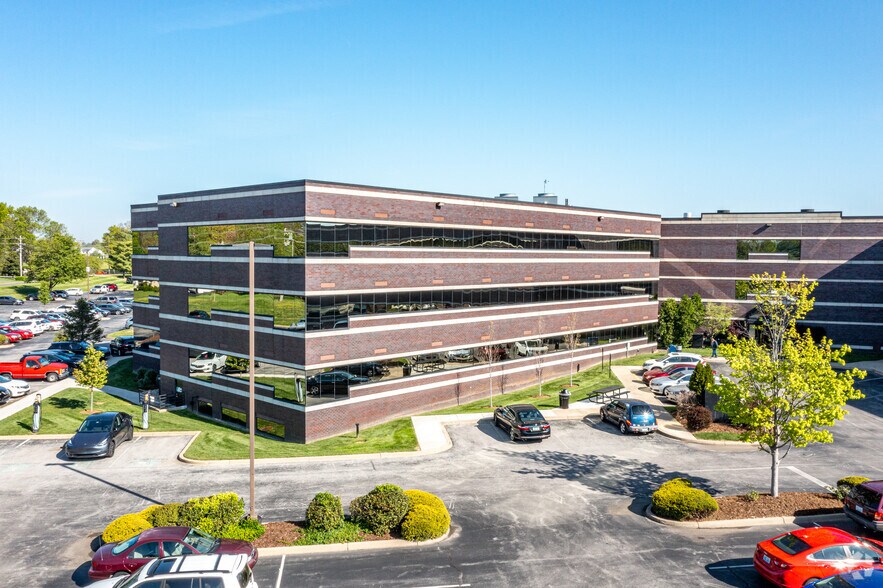 More Photos Of 6400 Dutchmans Pky, Louisville Medical For Lease