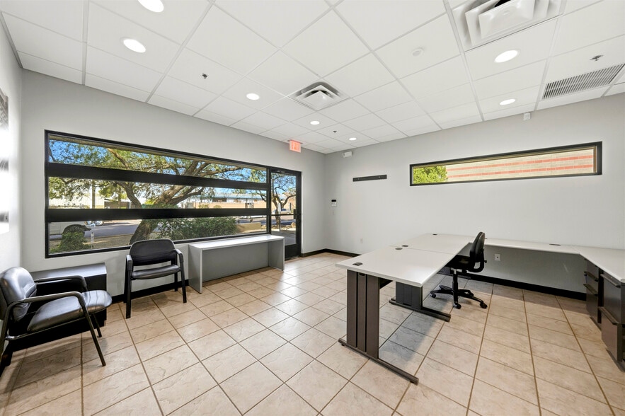 More Photos Of 1425 N Mondel Dr, Gilbert Warehouse For Lease