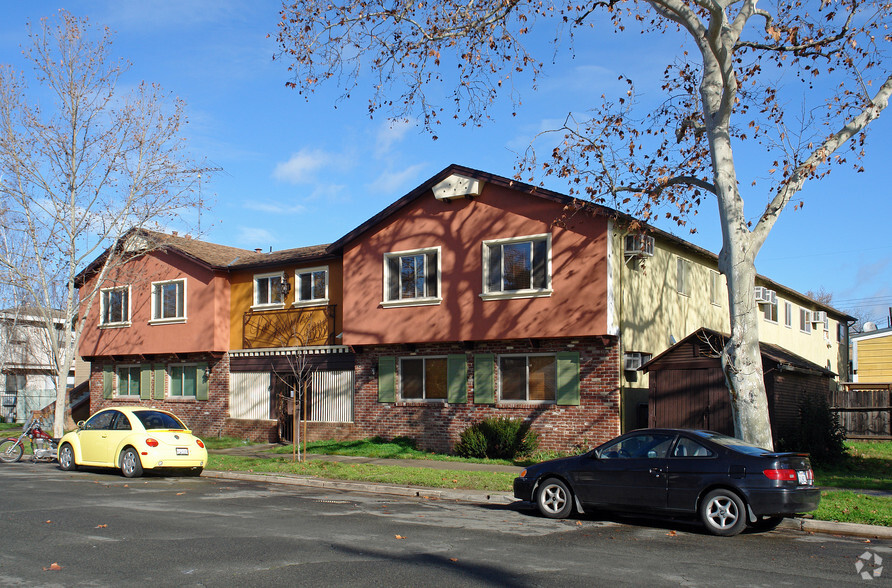 Primary Photo Of 3333 W St, Sacramento Apartments For Sale