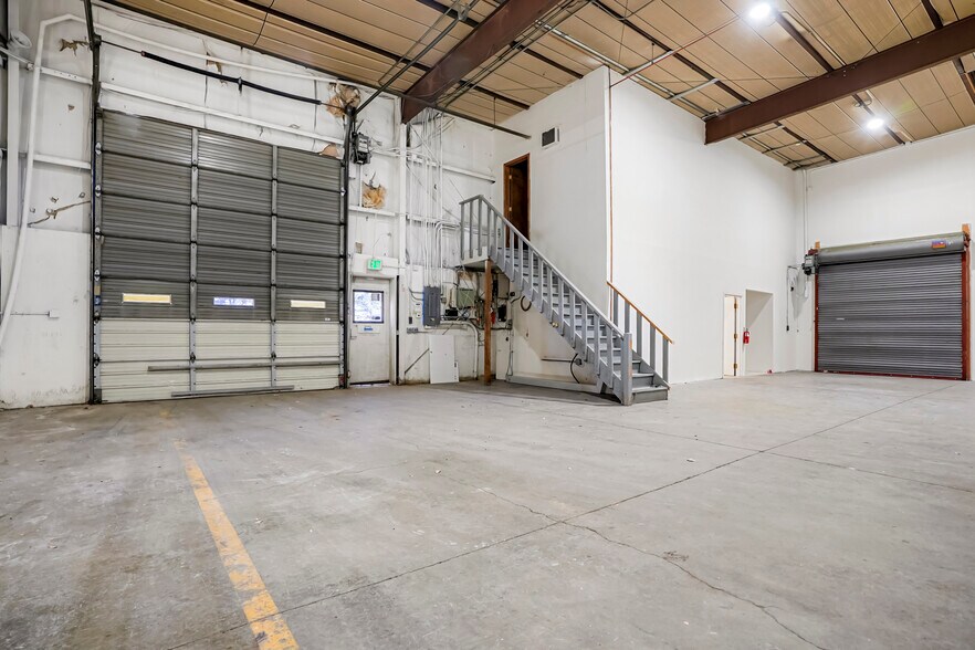 More Photos Of 5745 Monaco St, Commerce City Warehouse For Lease