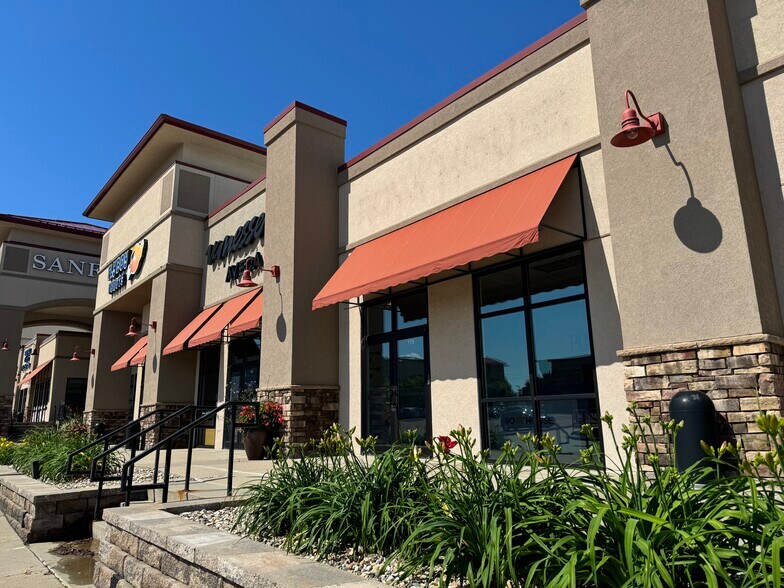 More Photos Of 5005 S Western Ave, Sioux Falls General Retail For Lease