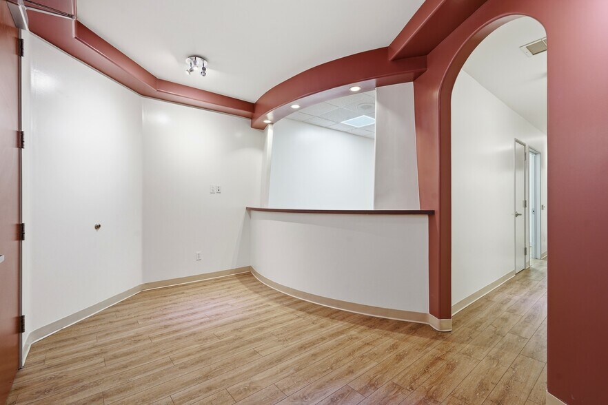 More Photos Of 1000 Newbury Rd, Thousand Oaks Medical For Sale