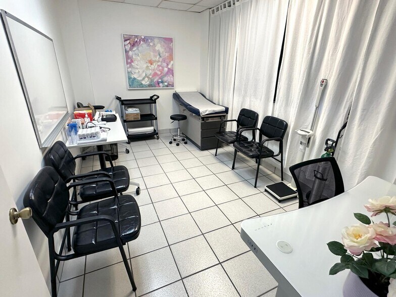 More Photos Of 8100 W Flagler St, Miami Loft Creative Space For Lease