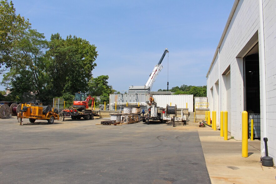More Photos Of 101 Ritchie Rd, Capitol Heights Warehouse For Sale