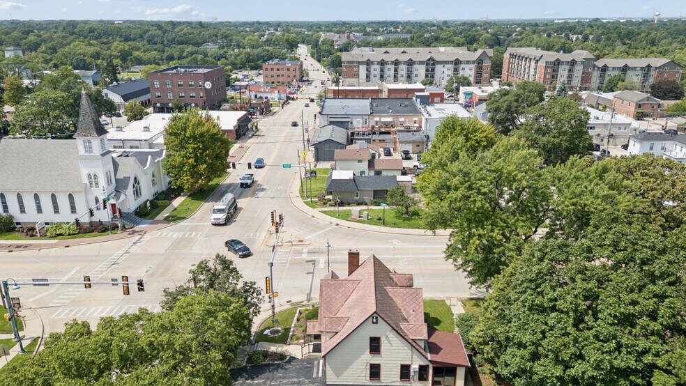 More Photos Of 6 E Washington St, Oswego Office For Sale