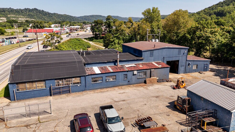 More Photos Of 1702 Wheeling Ave, Glen Dale Manufacturing For Sale