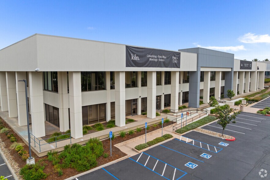 More Photos Of 17190 Bernardo Center Dr, San Diego Coworking Space