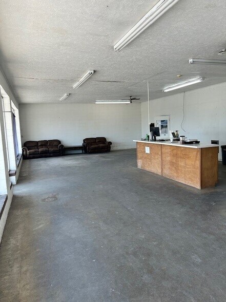 More Photos Of 41384 AL Highway 75, Geraldine Industrial For Sale