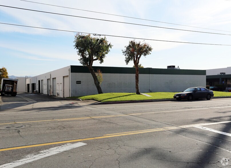 More Photos Of 9624 John St, Santa Fe Springs Unknown For Lease